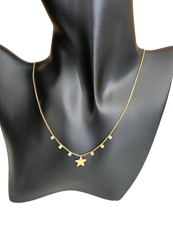 COLAR ESTRELA E ZIRCÔNIAS