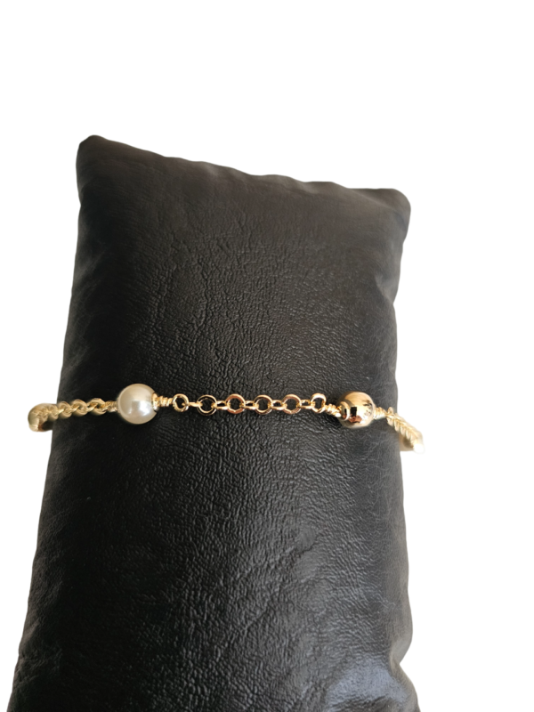 PULSEIRA DE BOLINHAS DOURADAS E PÉROLAS