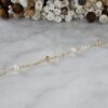 PULSEIRA DE BOLINHAS DOURADAS E PÉROLAS