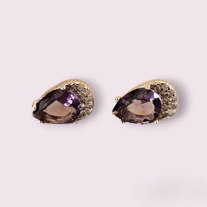 BRINCO GOTA LILÁS COM STRASS