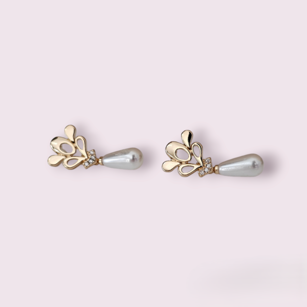 BRINCO GOTA COM ZIRCÔNIAS